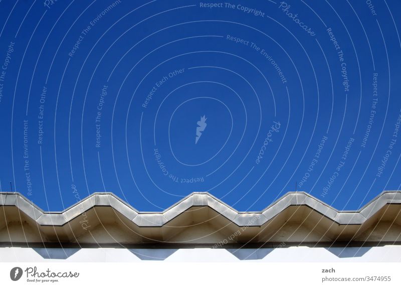 Symmetrie | architektonische Wellenbewegung Architektur Himmel blau Beton Haus Gebäude Stadt Bauwerk Dach