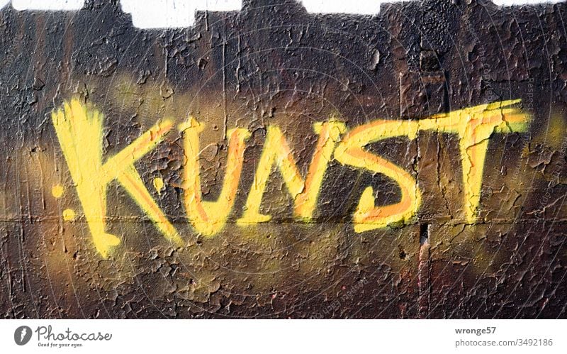 Mauer- Kunst - Graffiti Graffito Wort Schriftzeichen angesprüht bunt grell Grelle Farben Wand Menschenleer Außenaufnahme Farbfoto Tag Schmiererei Buchstaben