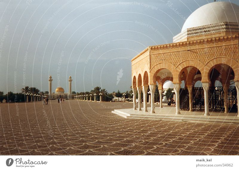 Arabische Bauten Grabmal Arabien Tunesien Islam Kuppeldach Gotteshäuser