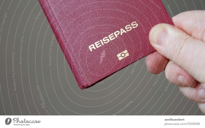 Reisepass biometrisch Urlaub reisen e-Reisepass Deutsch Deutschland Tourismus digital elektronischer Reisepass Tourist biometrischer Reisepass Pass