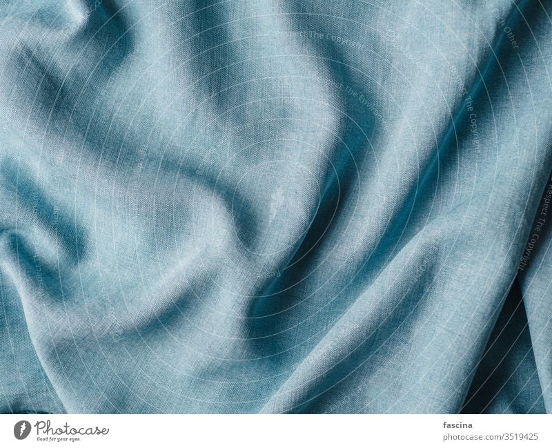 Lyocell- oder Tencel-Blau-Denim-Mustertextur blau Stoff Gewebe Mode Jeanshose Material Textil Textur texturiert Hemd anhaben weiß Jeansstoff Farbe Baumwolle