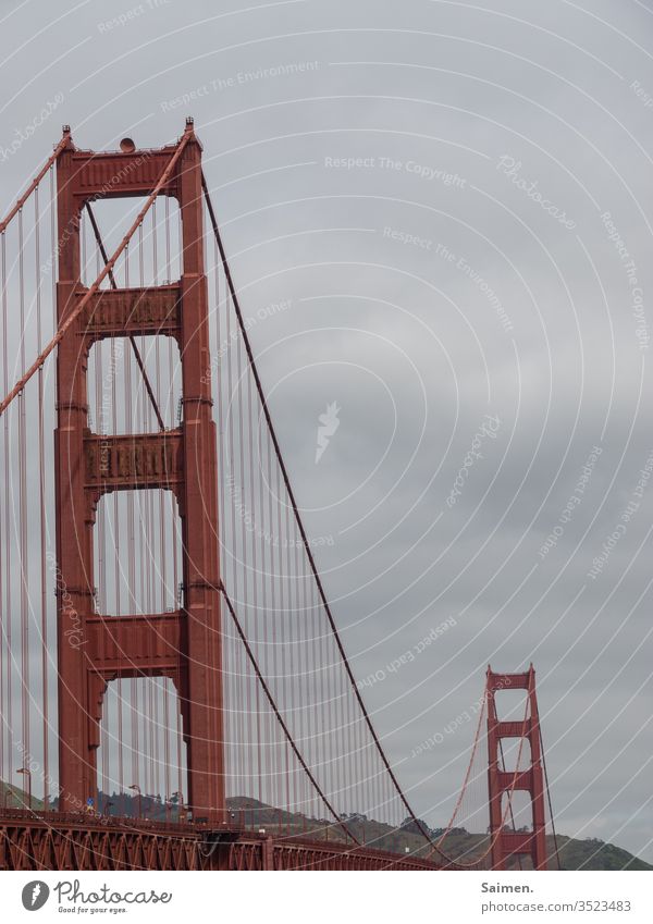 Golden Gate Bridge Brücke wahrzeichen Symbol Brücken San Francisco San Francisco Bay Area Stahl Brückenkonstruktion Kalifornien USA Amerika Architektur Meer