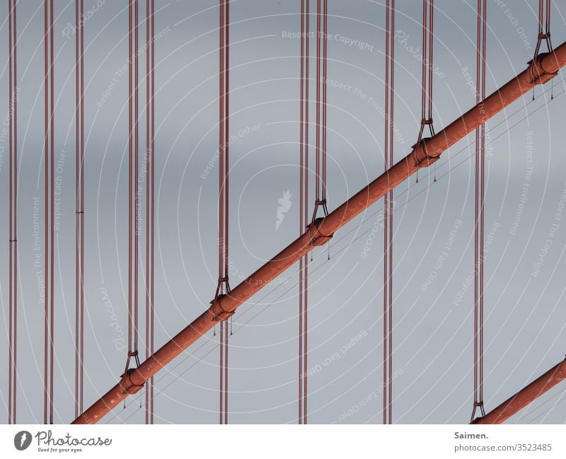 Golden Gate Golden Gate Bridge Brücke Symbol wahrzeichen verrotten Linien und Formen Stahl Stahlseile Konstruktion USA Kalifornien San Francisco Architektur