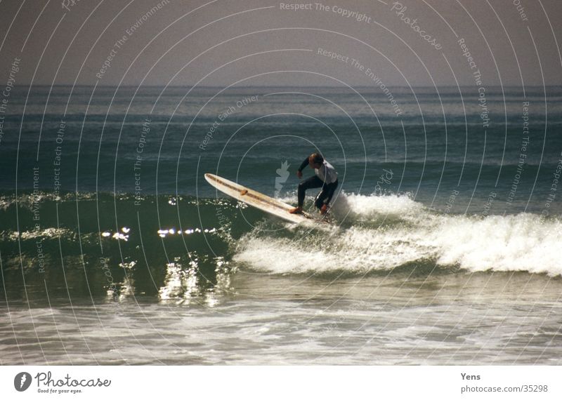Longboarder Surfbrett Surfen Wellen Surfer Meer Extremsport longboarden longboarder Wasser blau