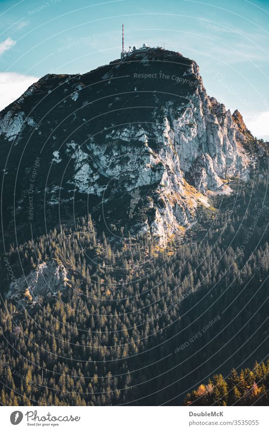 Der Gipfel vom Wendelstein der Bayerischen Alpen mit Sendeanlage und Observatorium Gebirge Berge u. Gebirge Himmel blau Felsen Landschaft Natur Außenaufnahme