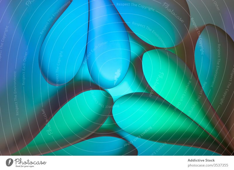 Bunter geometrischer Hintergrund mit hellen Tropfen abstrakt Form Farbe Schaumblase Blütenblatt mehrfarbig Regenbogen Steigung Vorlage Textur Geometrie