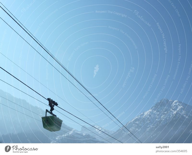 total blau | Alpentransport Ausflug Freiheit Winter Berge u. Gebirge wandern Natur Landschaft Himmel Wolkenloser Himmel Sonnenlicht Schönes Wetter