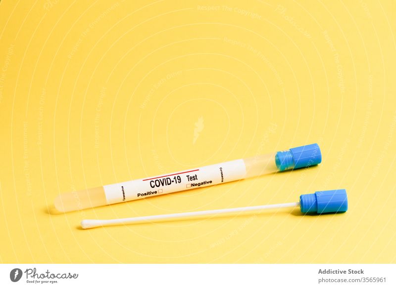 Tupferprobe für die Coronavirus-Diagnostik Prüfung Baumwolle Probe Tube kleben COVID19 bukkal Medizin Gesundheitswesen Infektion verhindern Leckerbissen