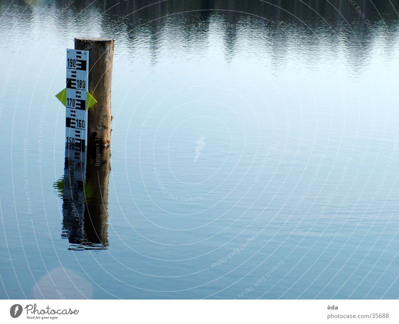 Pegel #2 Wasserstand See Teich Skala obskur Niveau Anzeige