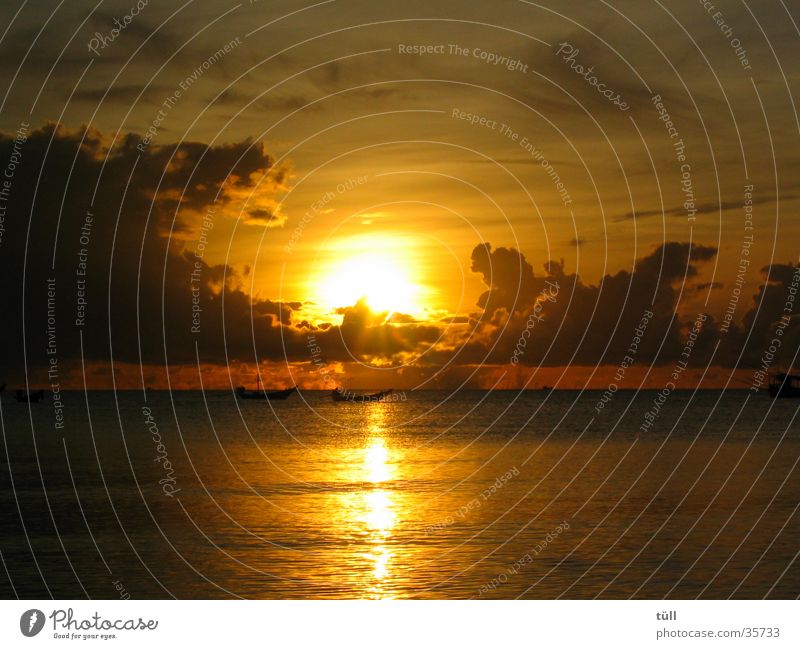 sunrise01 Sonnenuntergang Sonnenaufgang Strand Meer Wolken Romantik gold