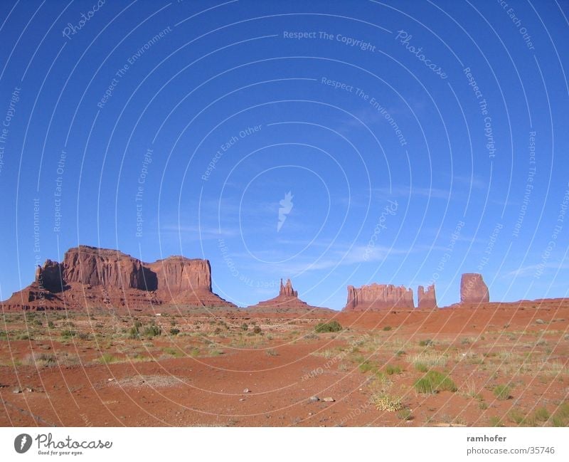 Monumet Valley Ferien & Urlaub & Reisen USA Landschaft Utha Navajo Tribal Park Himmel Geteinformationen Monument Valley