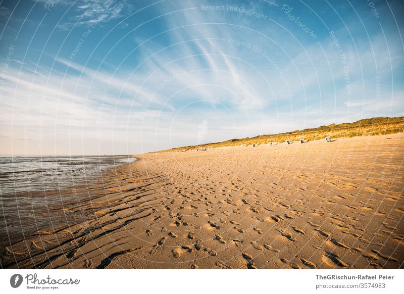 Sandstrand in Sylt Strand Urlaub Ferien & Urlaub & Reisen Schönes Wetter Nordsee Sommer Meer Wasser Himmel blau Menschenleer Sonnenuntergang Stranddüne