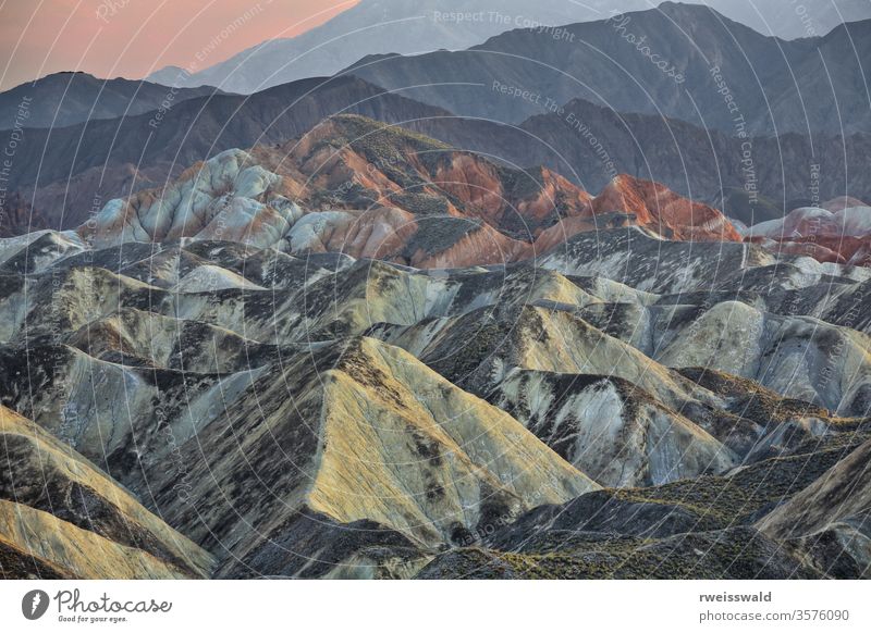 Monokline Kalkstein-Landform vom Colorful-Clouds Observation Deck. Zhangye Danxia-Qicai Landschaftsfleck-Gansu-China-0905