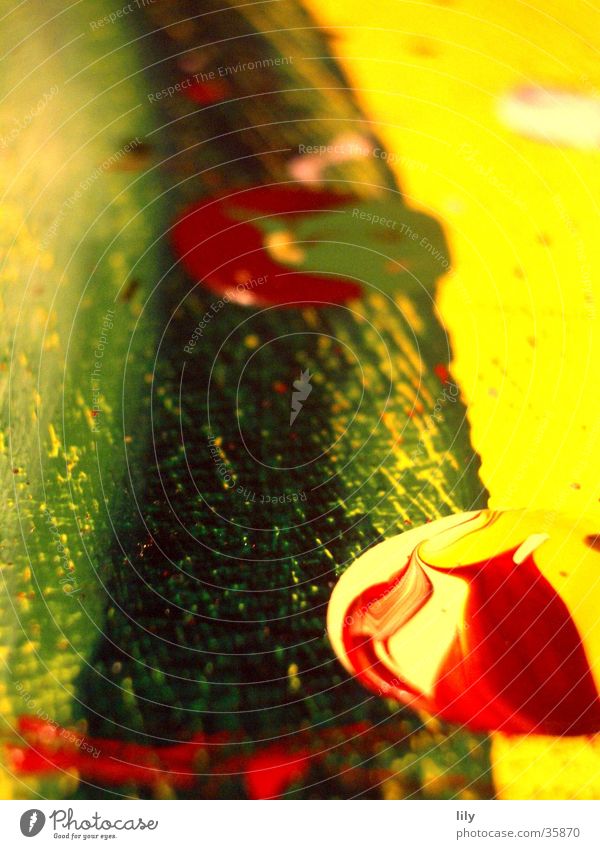 Acryl-Klecks #2 Acrylfarbe Gemälde rot gelb grün Fleck Farbfleck mehrfarbig Makroaufnahme Nahaufnahme streichen Projektionsleinwand Farbgemisch