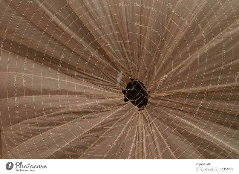 BLACKHOLE Fallschirm Stoff Textilien Hintergrundbild Handwerk Loch Falte Stimmung