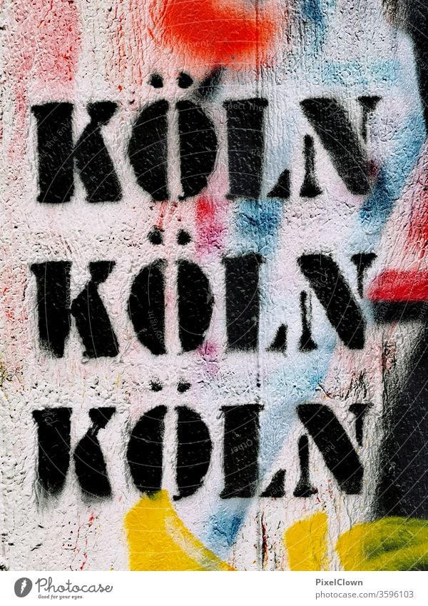 Köln Dom Farbfoto Rhein Sehenswürdigkeit Wahrzeichen Graffiti Nordrhein-Westfalen Deutschland Stadt