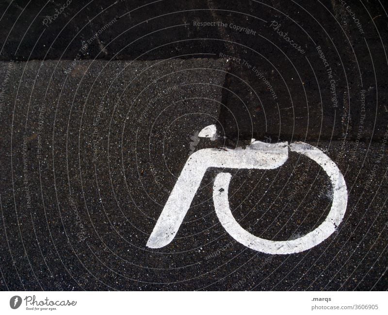Barrierefr Piktogramm Rollstuhl Behindertengerecht Einschränkung Asphalt Symbole & Metaphern barrierefreiheit Zeichen skurril