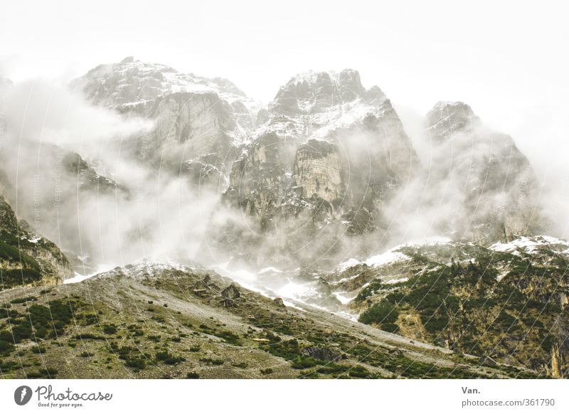 Stubai Ferien & Urlaub & Reisen Berge u. Gebirge wandern Natur Landschaft Himmel Wolken schlechtes Wetter Nebel Schnee Sträucher Hügel Felsen Alpen