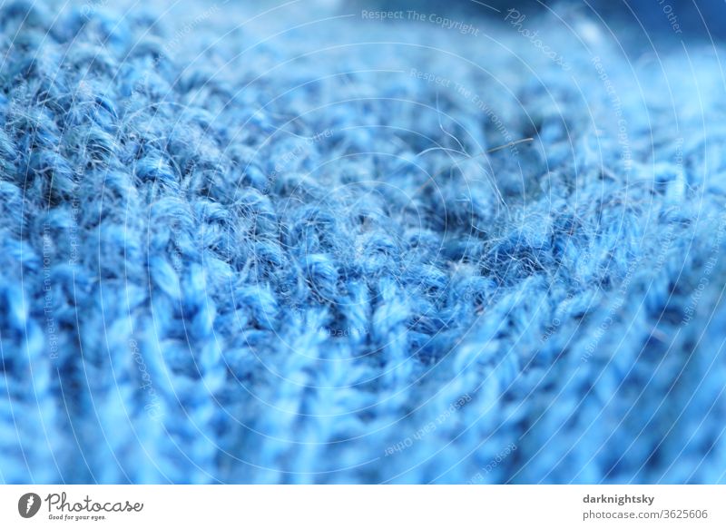 Nahaufnahme von blauer Wolle mit einem Strickmuster stricken Freizeit & Hobby Handarbeit Farbfoto weich Detailaufnahme Zufriedenheit Wärme Stoff ruhig