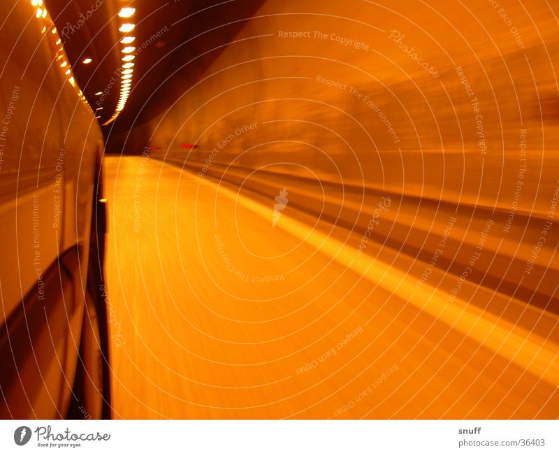 Tunnel Geschwindigkeit Autobahn Verkehr PKW snuff