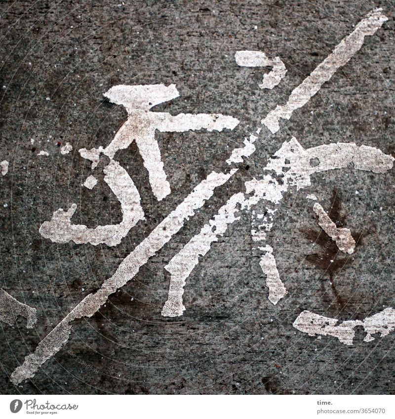 abgefahren straße fahrrad Icon hinweis aufpassen vorsicht warnung look trashig kaputt funktional schutz sicherheit botschaft asphalt teer verbot Verkehrszeichen