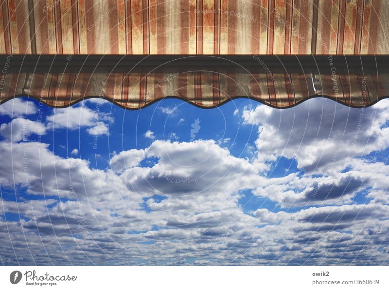 Wellengang Himmel Wolken Schönes Wetter Balkon Markise Farbfoto Panorama (Aussicht) Totale Außenaufnahme Sonnenlicht hell leuchten Ferne Fernweh Stoff Textilien