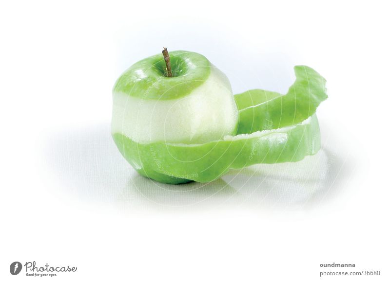 des Pudels Kern Apfel Ernährung Schalen & Schüsseln Gesundheit grün Schneidebrett Stillleben Hülle häuten Spirale Freisteller Schatten