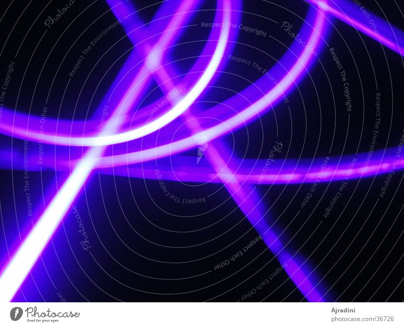 UV-Licht 2 Schwarzlicht Buchstaben violett Sonnenlicht Lichtspiel Langzeitbelichtung