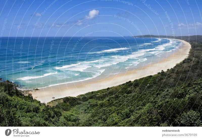 Australische Meeresküste Panorama von Strand und Wasser MEER Australien Küste winken Horizont Horizont über dem Wasser Wald Paradies idyllisch Natur