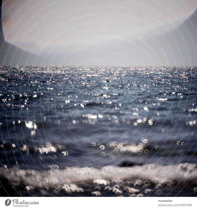 Meer Meer wasser wellen Mittelmeer glitzer reflektion gischt sommer wärme urlaub segeln wind blau ferne fernweh sinnsuche