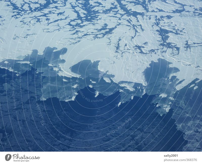 Ice Age Natur Klimawandel Eis Frost Schnee Küste Meer Atlantik Kanada Neufundland Amerika Luftverkehr Flugzeugausblick ästhetisch kalt blau weiß Einsamkeit