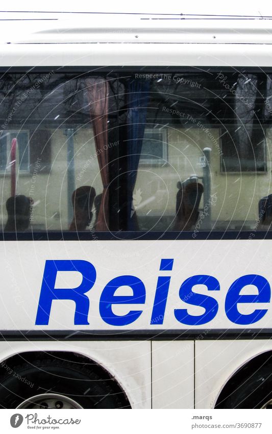 Reisebus Bus Ferien & Urlaub & Reisen Fenster Abenteuer Freizeit & Hobby Schriftzeichen Schneefall Mobilität busreise kaffeefahrt