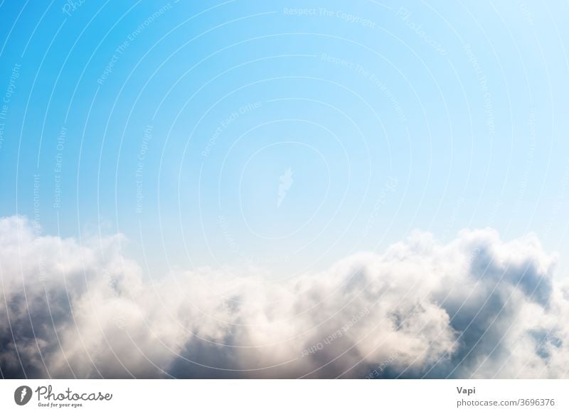 Weiße Wolken am blauen Himmel Cloud weiß Natur weiße Wolke Air hell hoch Wetter Himmel (Jenseits) wolkig Hintergrund abstrakt Wolkenlandschaft fluffig Tag