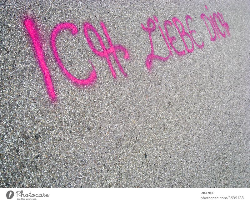 ICH LIEBE DICH ich liebe dich Schriftzeichen pink Liebe Graffiti streetart Asphalt Liebeserklärung Romantik Buchstaben Typographie Kommunikation