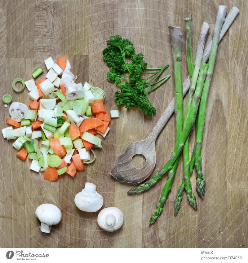 Eintopp Lebensmittel Gemüse Kräuter & Gewürze Ernährung Mittagessen Abendessen Bioprodukte Vegetarische Ernährung Diät Fasten Slowfood frisch Gesundheit grün