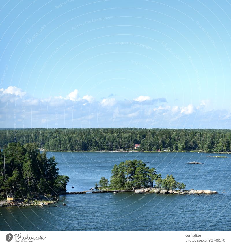 Insel mit Brücke Horizont ostseeküste Ostsee Skandinavien Küste Strand Felsenküste felsen Kiefer weite Meer Finnland Österbotten Urlaub