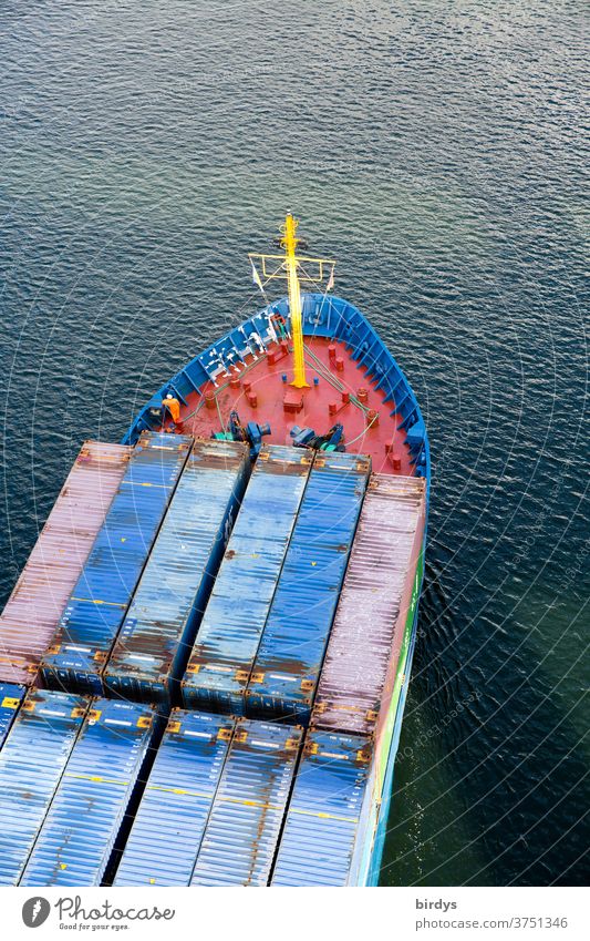 Containerschiff im Nord-Ostseekanal Güterverkehr & Logistik Schifffahrt Handel Wirtschaft Nord-Ostsee-Kanal Vogelperspektive Schiffsbug Wasser Warenverkehr