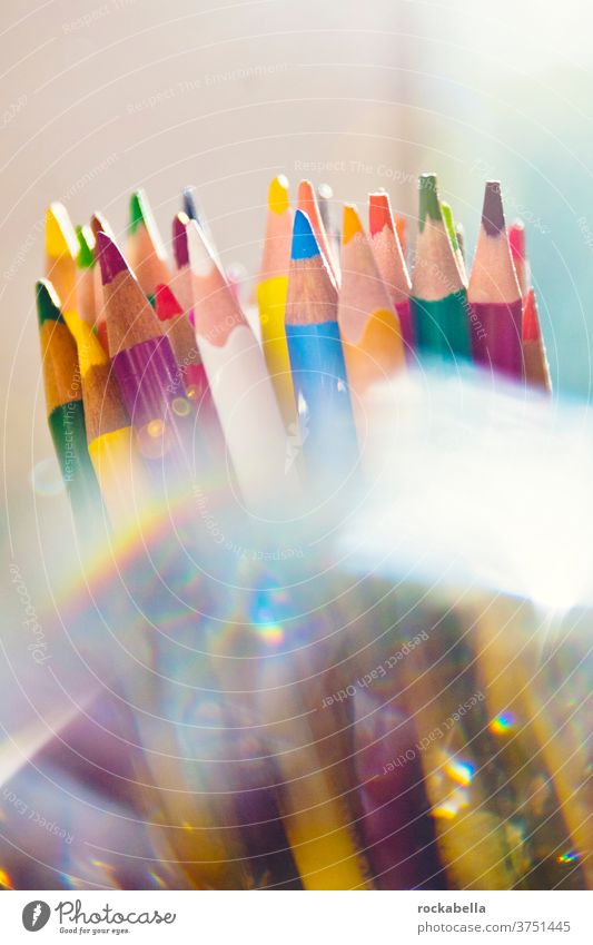 Bunte Buntstifte Stifte Kreativität zeichnen Kunst Schule mehrfarbig Schreibwaren Freizeit & Hobby malen bunt Farbstift