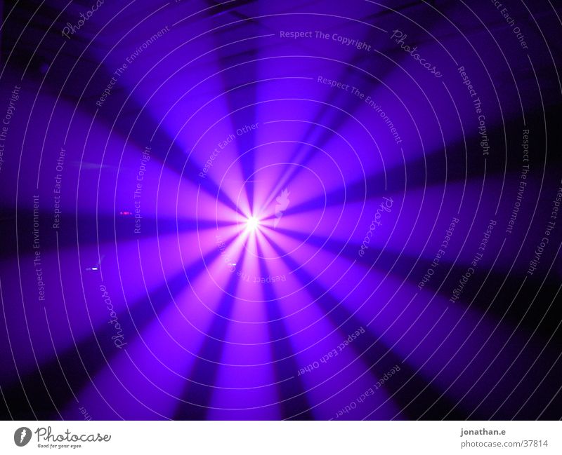 Tunnel 1 Scanner Licht Lightshow Veranstaltungstechnik violett Fototechnik Gobo Beleuchtung Lichterscheinung Showlicht hell