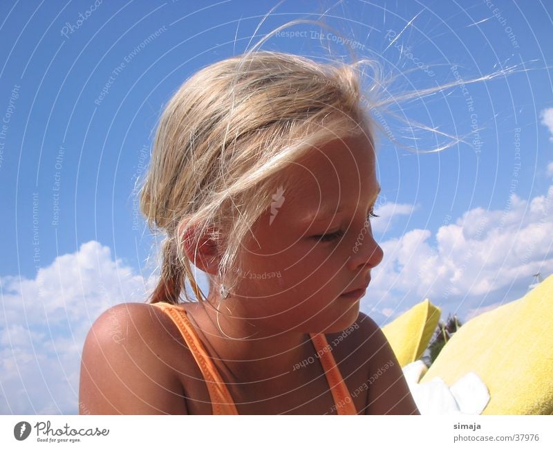 Sommerspaß Kind Strand Gute Laune blond Frau