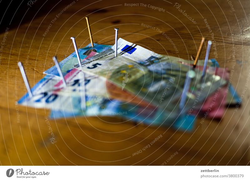 Festgeld bank bargeld bestechung bezahlung einnahmen euro finanzen geldbörse geldschein korruption papiergeld portemonnaie schwarzgeld spielgeld steuer