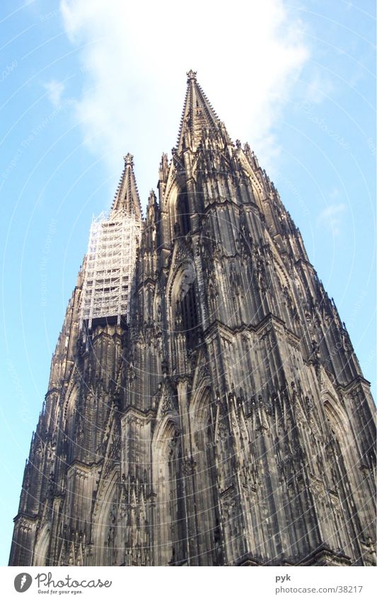 Kölner Dom Kirchturm Bauwerk Architektur Religion & Glaube Himmel