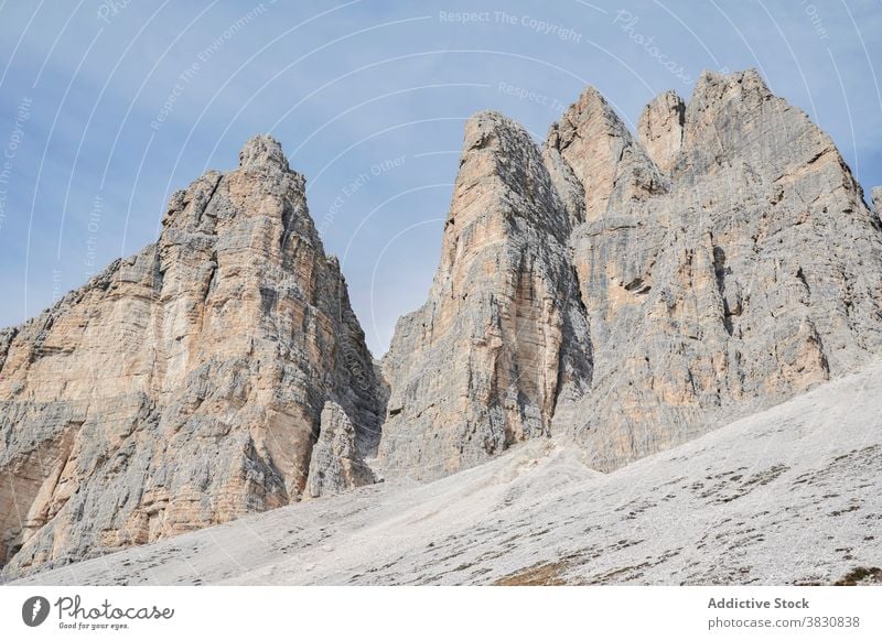 Tal im schneebedeckten Gebirge Berge u. Gebirge Schnee Ambitus erstaunlich Dolomiten Alpen Italien malerisch atemberaubend schön spektakulär prunkvoll Natur