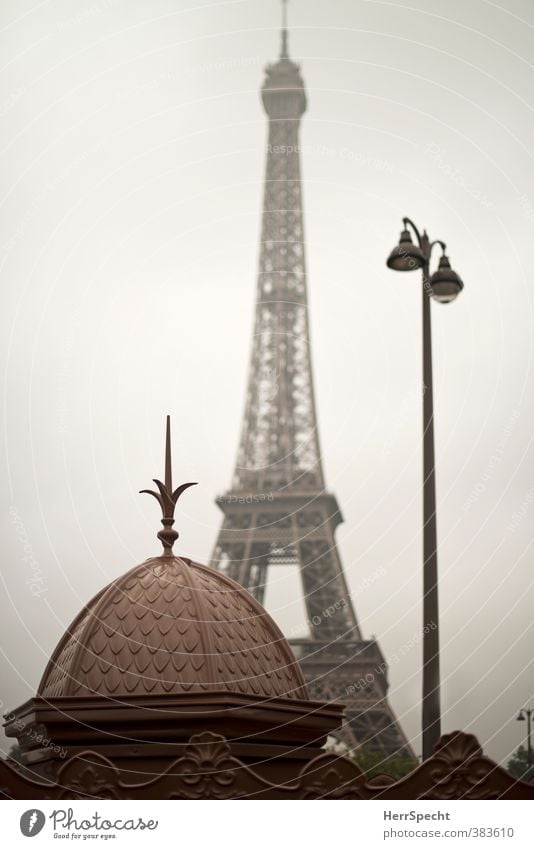 Pariser Morgen Himmel schlechtes Wetter Frankreich Stadt Hauptstadt Stadtzentrum Bauwerk Sehenswürdigkeit Wahrzeichen Denkmal Tour d'Eiffel alt ästhetisch
