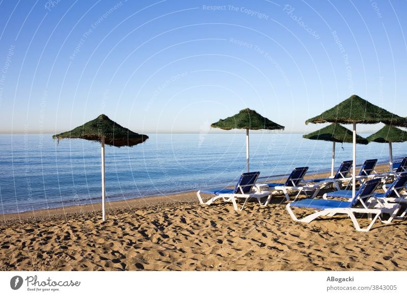 Strand und Meer in Marbella, Costa del Sol, Spanien costa Entf Andalusia Andalusien sandig Küste Küstenlinie Meeresufer MEER mediterran Seeküste Küstenstreifen