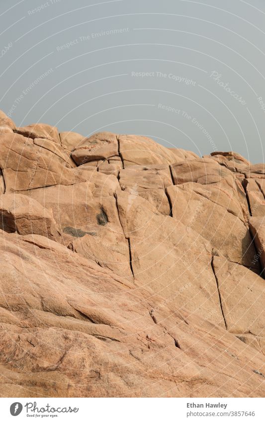 brauner und grauer felsiger Hintergrund Steine Natur Landschaft Außenaufnahme Textur Felsen