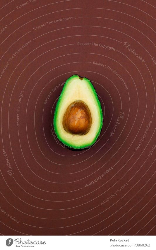 #A0# halbe Avocado Avocadokern Guacamole Vegetarische Ernährung trendy trendiges Essen Trendfood lecker Gesunde Ernährung