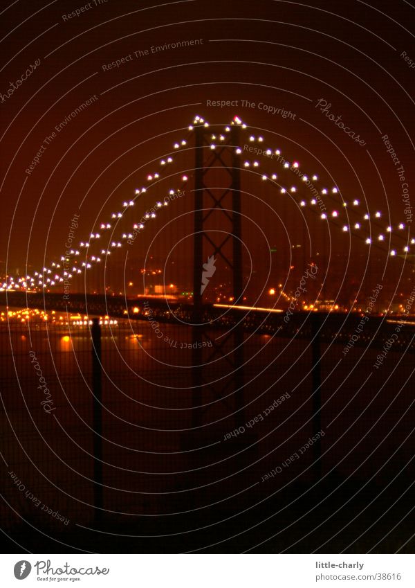 The Bridge Lissabon Nacht Brücke Alamada Licht