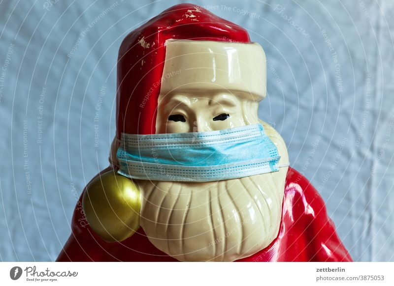 Weihnachtsmann mit Maske COVID COVID19 Figur sars sars cov sars cov2 Tradition Virus Weihnachten weihnachtsmann