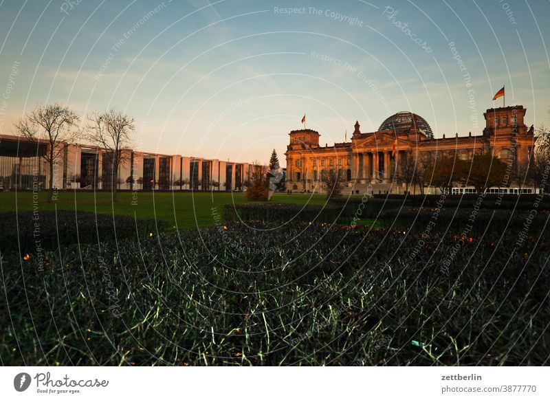 Reichstag, Berlin abend architektur berlin bundestag deutschland dunkelheit dämmerung hauptstadt kanzleramt marie elisabeth lüders haus nacht parlament